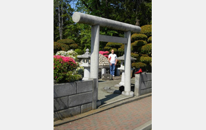 sur la tombe de Jigoro KANO.