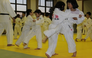 TENRI : entrainement mini-poussins, poussins & benjamins en club, 1 heure 30 à 2 heures 3 fois par semaine